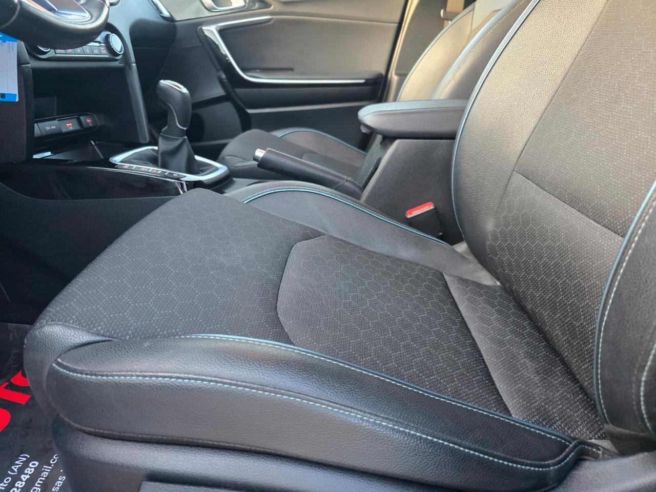 Kia XCeed 1.6 CRDi 136 CV MHEV iMT Business