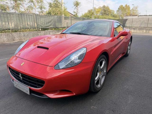 FERRARI California DCT