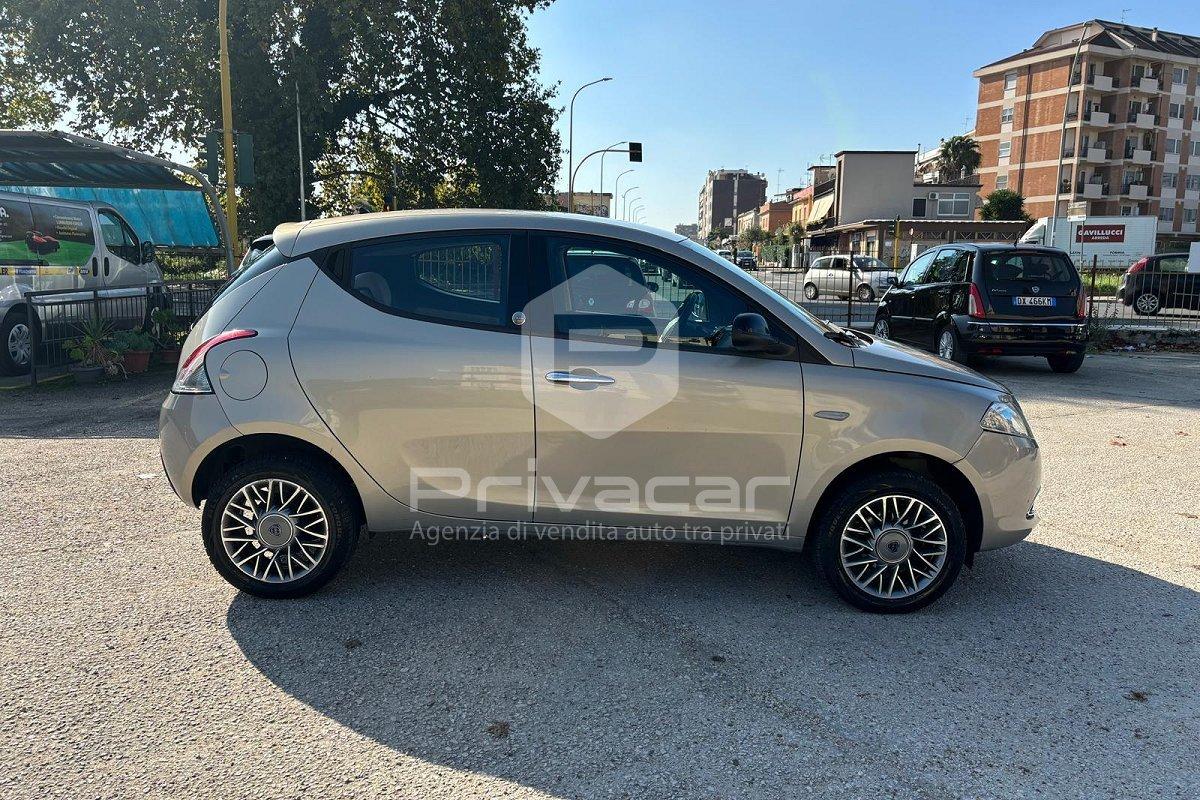 LANCIA Ypsilon 0.9 TwinAir 85 CV 5 porte Metano Ecochic Gold