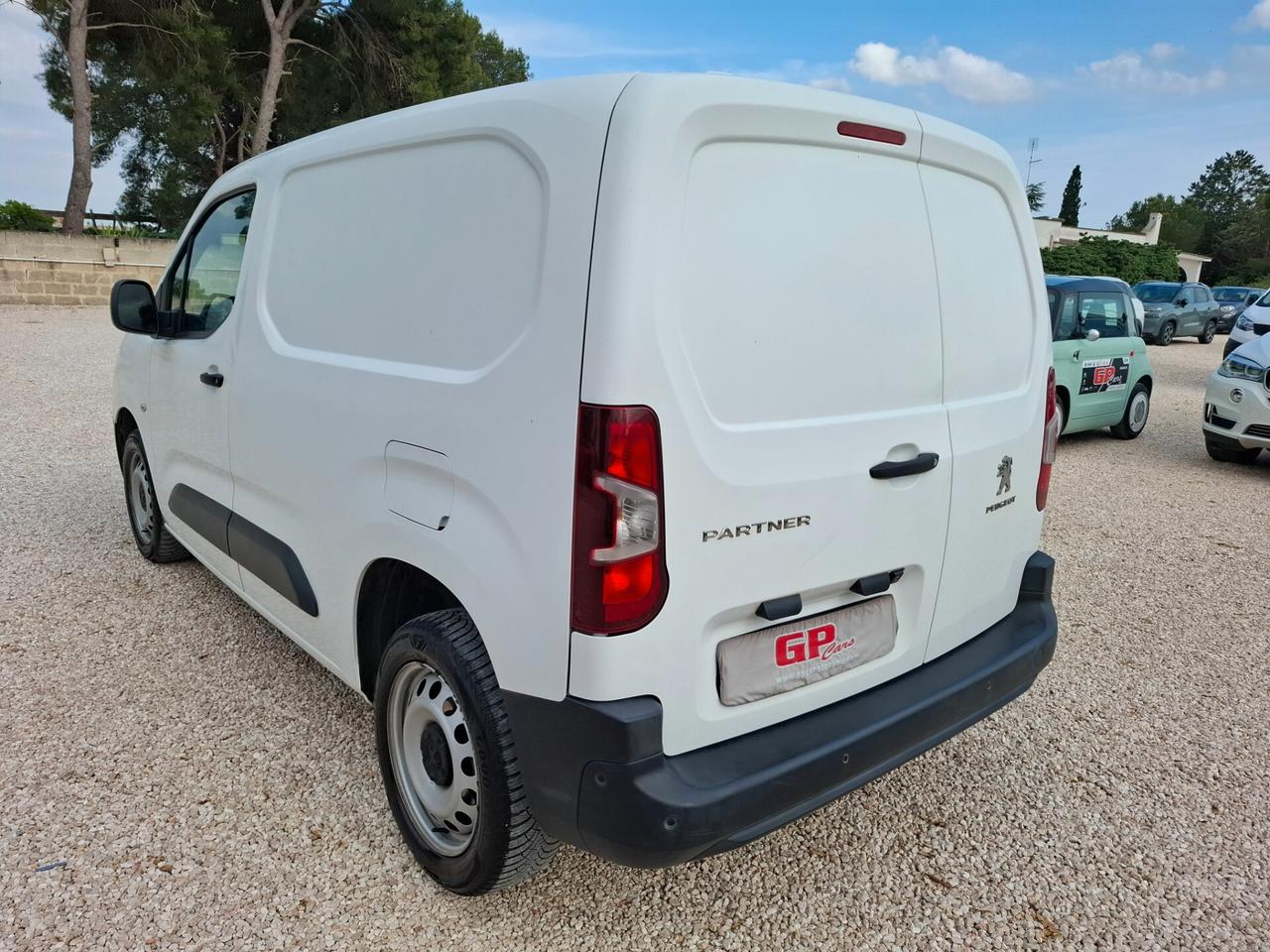 Peugeot Partner BlueHDi 100cv 3 POSTI - 1000Kg di PORTATA