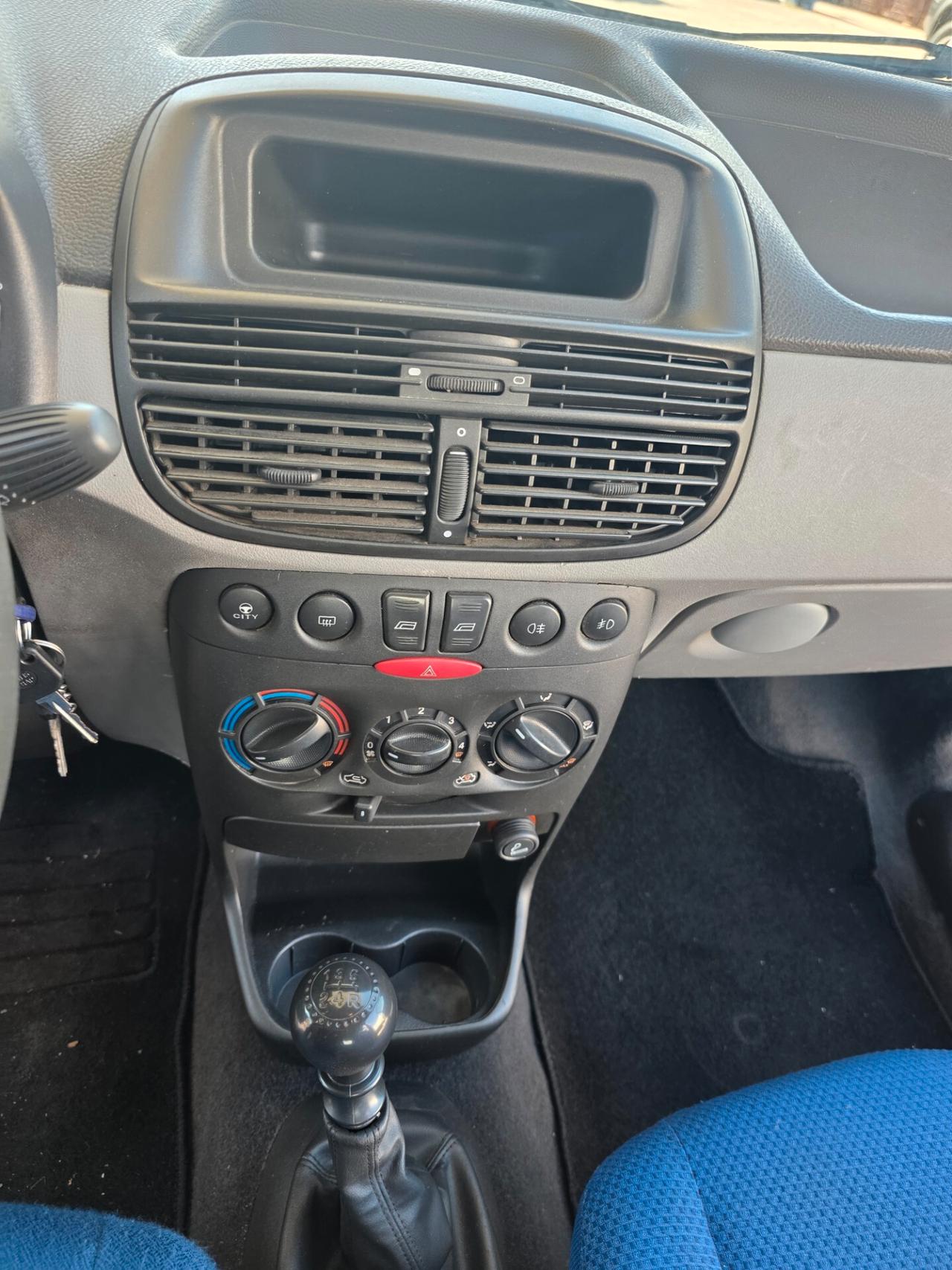 Fiat Punto 1.2i cat 5 porte SX com 304.000km Neopatentati ok