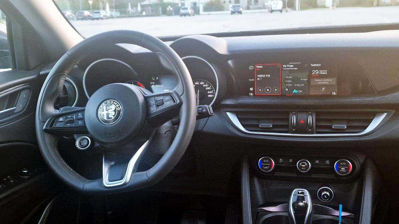 Alfa Romeo Stelvio 2.2 Turbodiesel 160 CV AT8 RWD