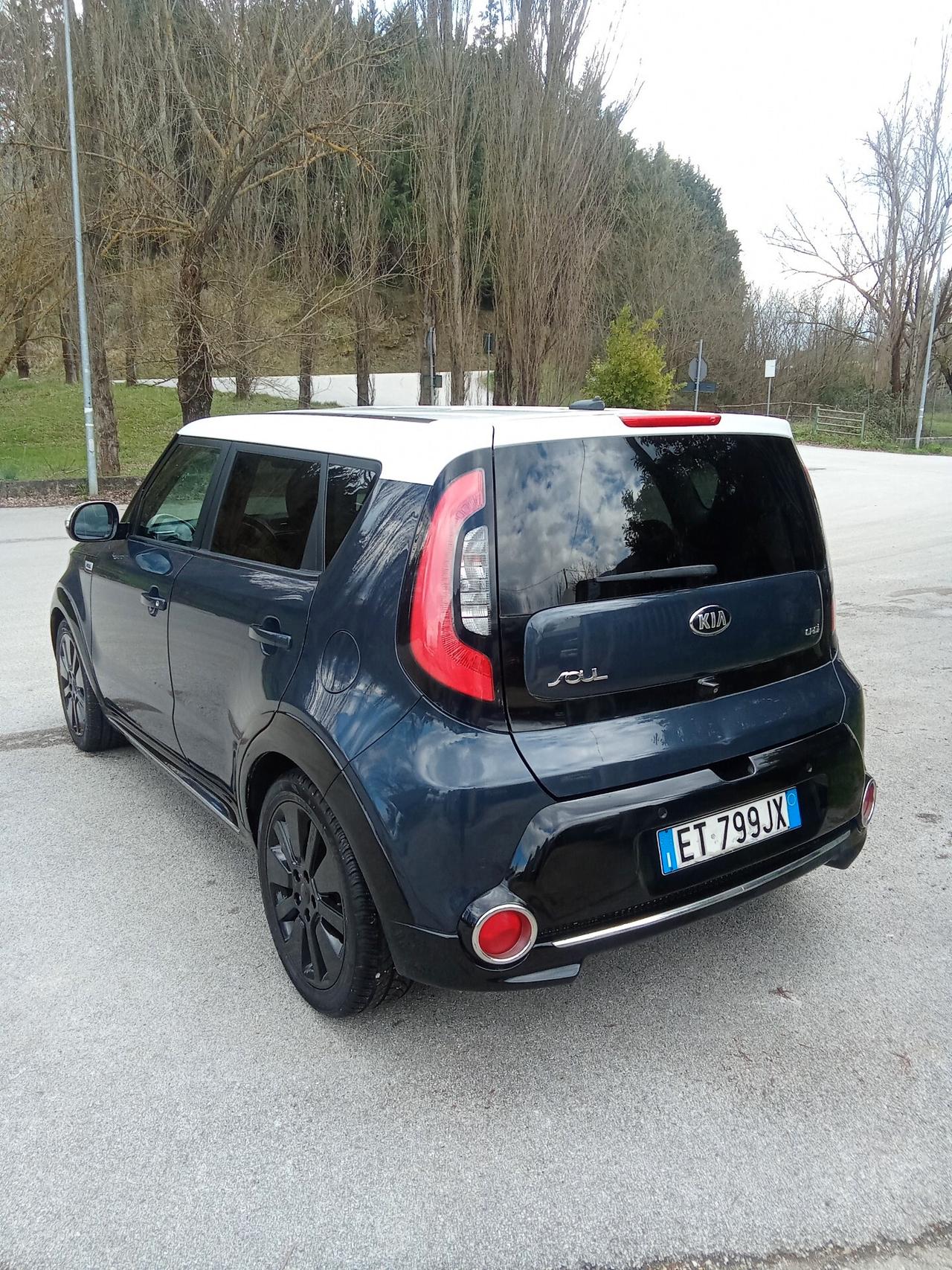 Kia Soul 1.6 CRDi automatico 014
