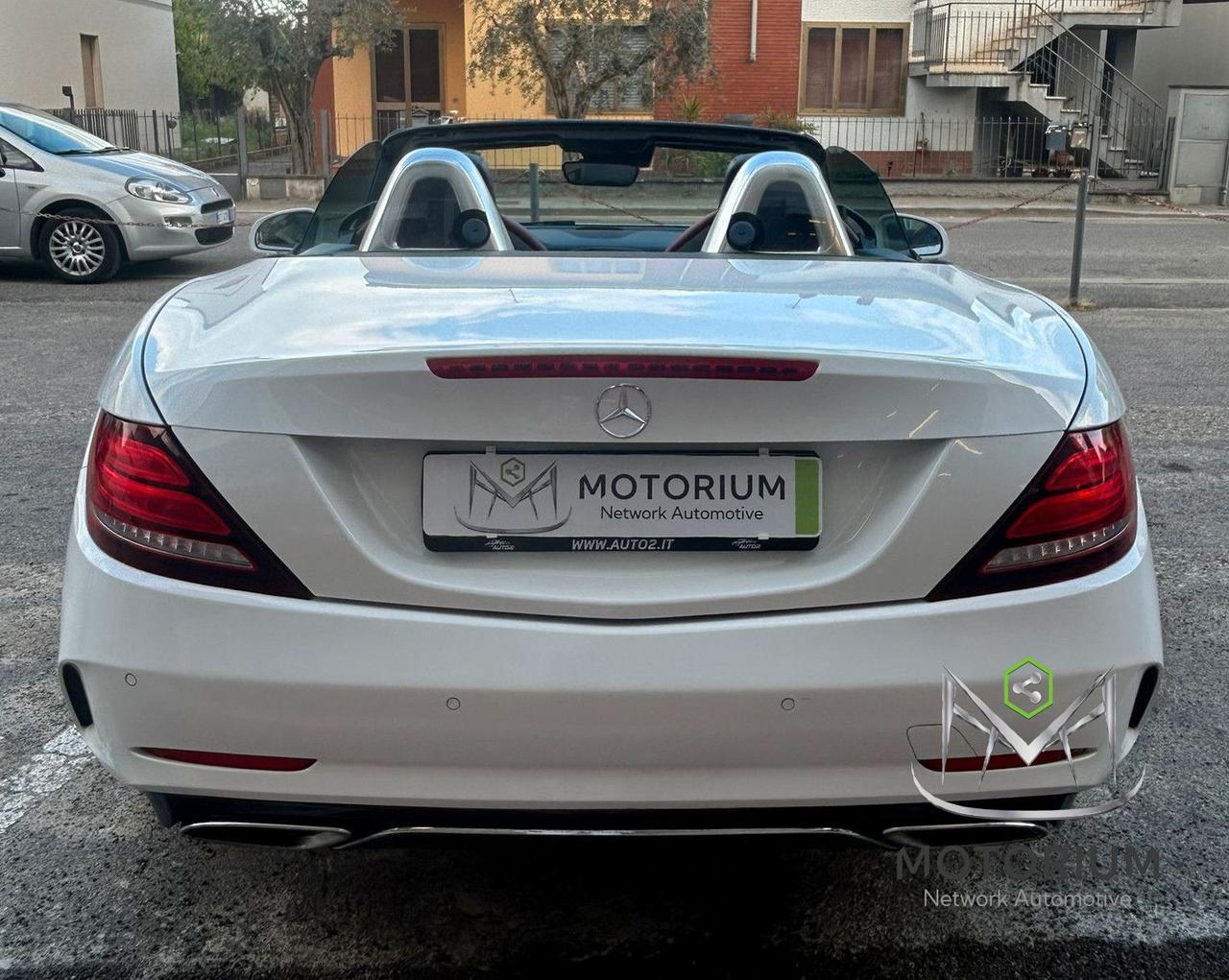 Mercedes-Benz SLC 250 D PREMIUM AMG