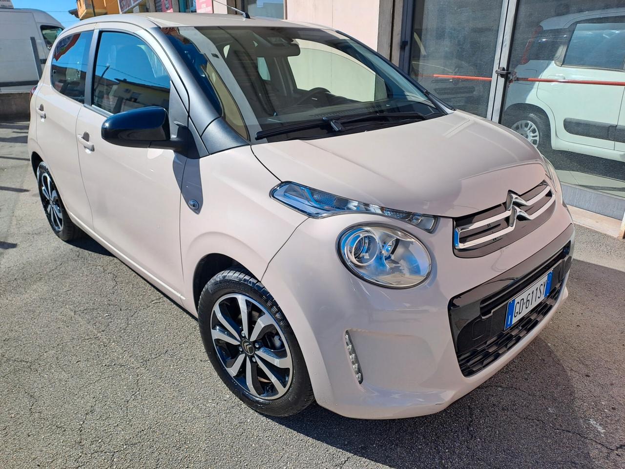 Citroen C1 VTi 72 S&S 5 porte Shine