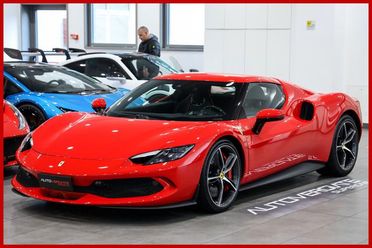 FERRARI 296 GTB|LIFT|DISPLAY PASS|RETROCAMERA|