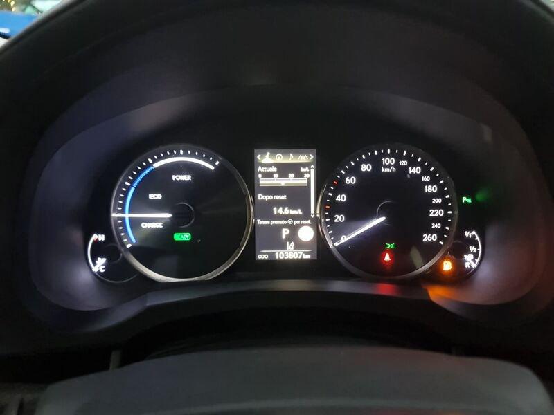 Lexus IS IS Hybrid Luxury