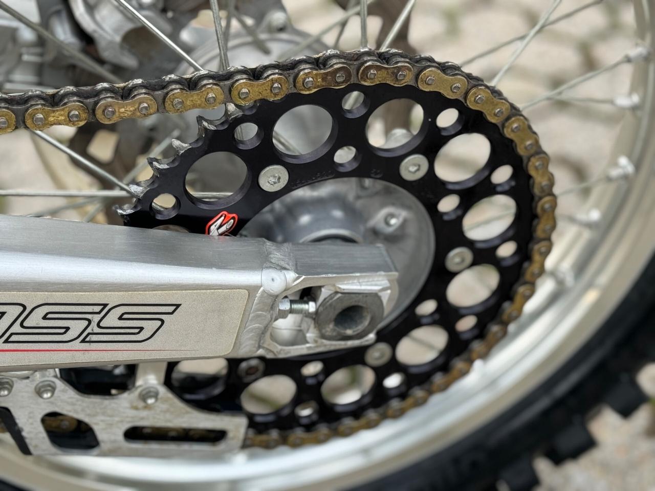 Honda CRF 450 R 2014 ufficiale Red moto