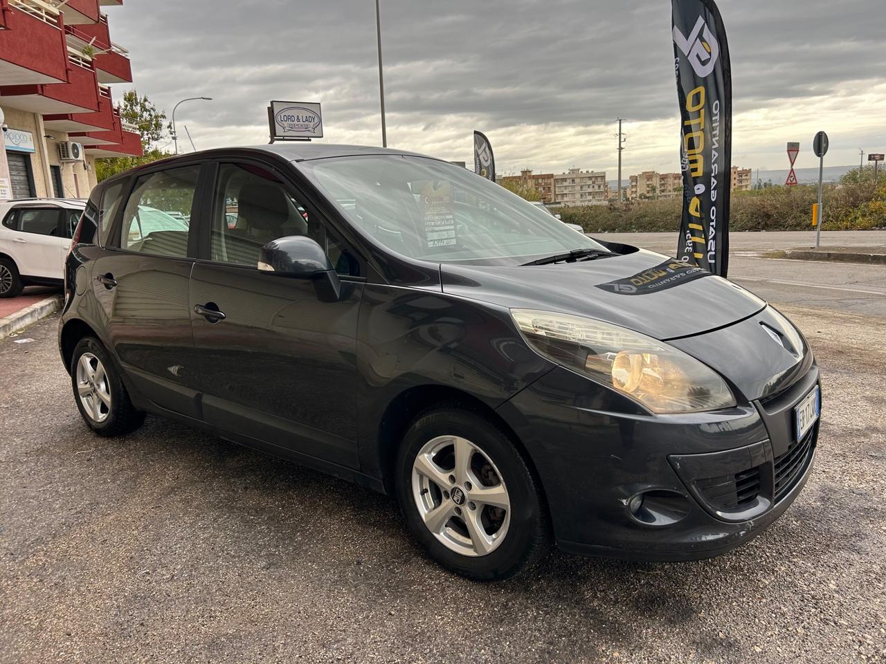 Renault Scenic Scénic X-Mod 1.5 dCi 105CV Confort