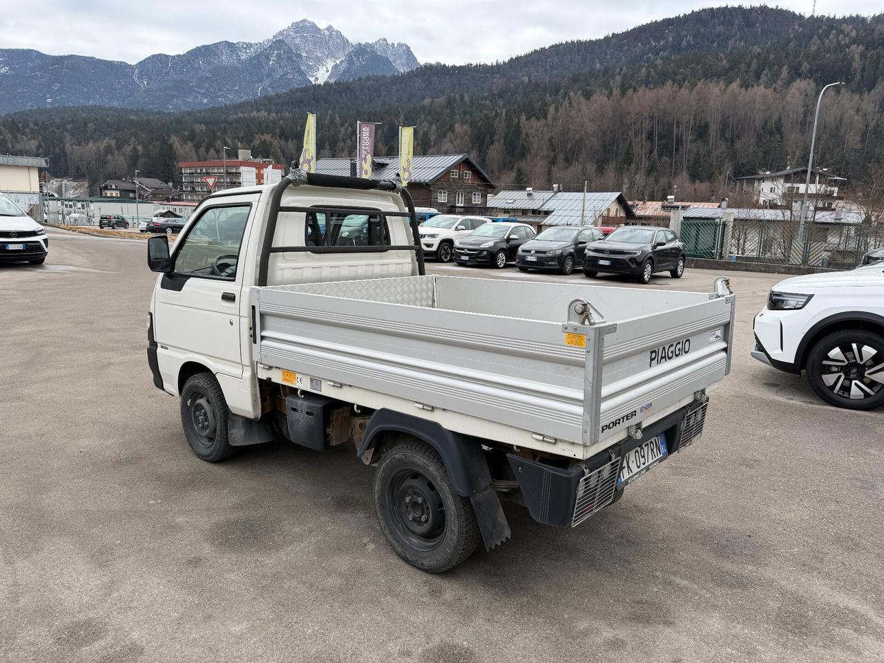 Piaggio Porter 1.3 Cassonato Rib. lega Std (1,7t)