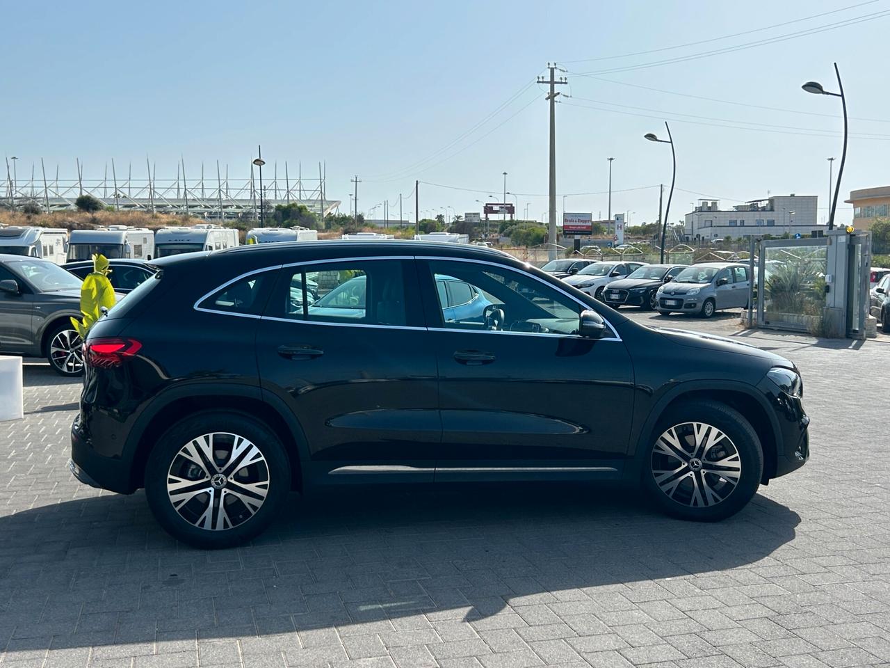 Mercedes-Benz GLA 200 d Progressive Advanced auto KM 0