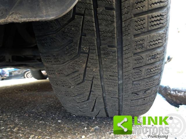 AUDI Q3 40 TFSI quattro Advanced