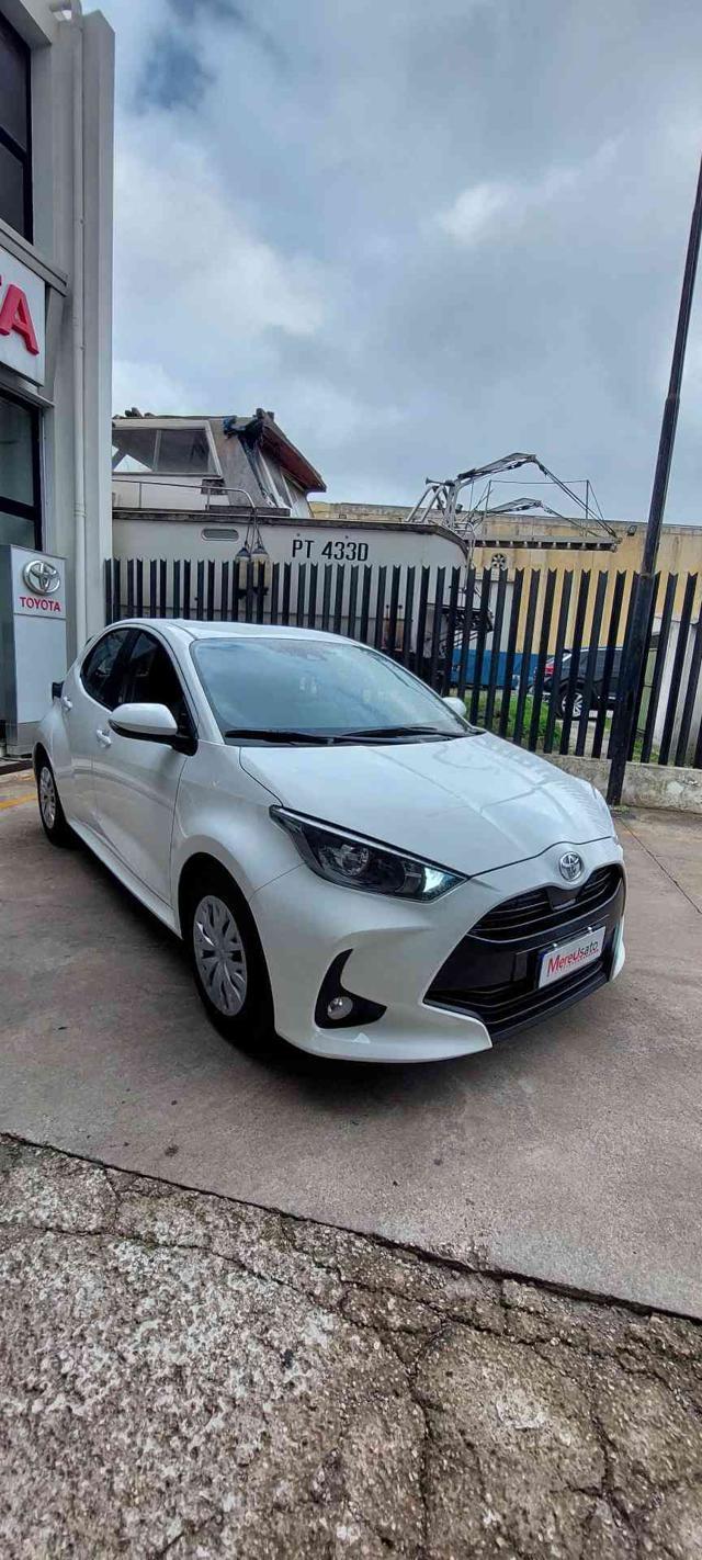 TOYOTA Yaris 1.0 5 porte Active