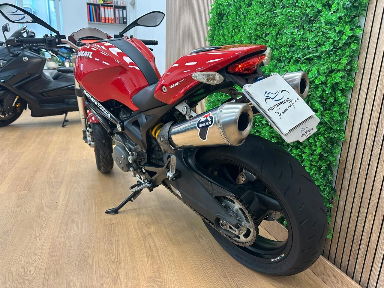 DUCATI MONSTER 696 SCARICO TERMIGNONI DA 99€ AL MESE