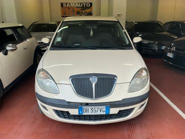 Lancia Ypsilon 1.4 Argento