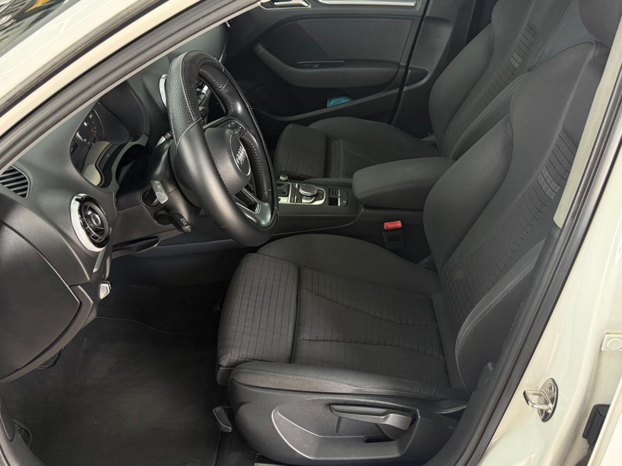 Audi A3 SPB 1.6 TDI 116 CV S tronic Sport
