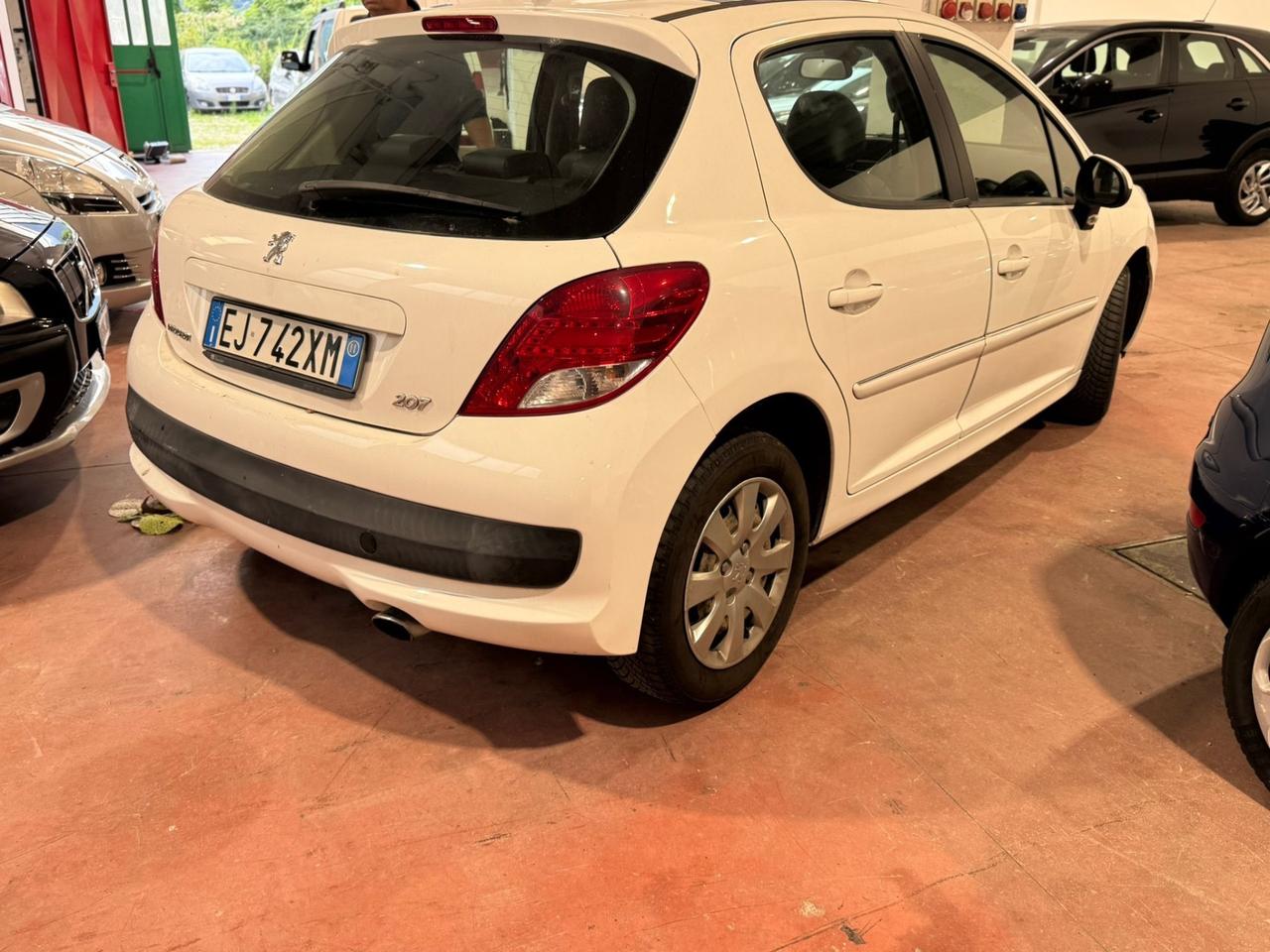 Peugeot 207 1.6 VTi 120CV 5p. Allure SI NEOPATENTATI