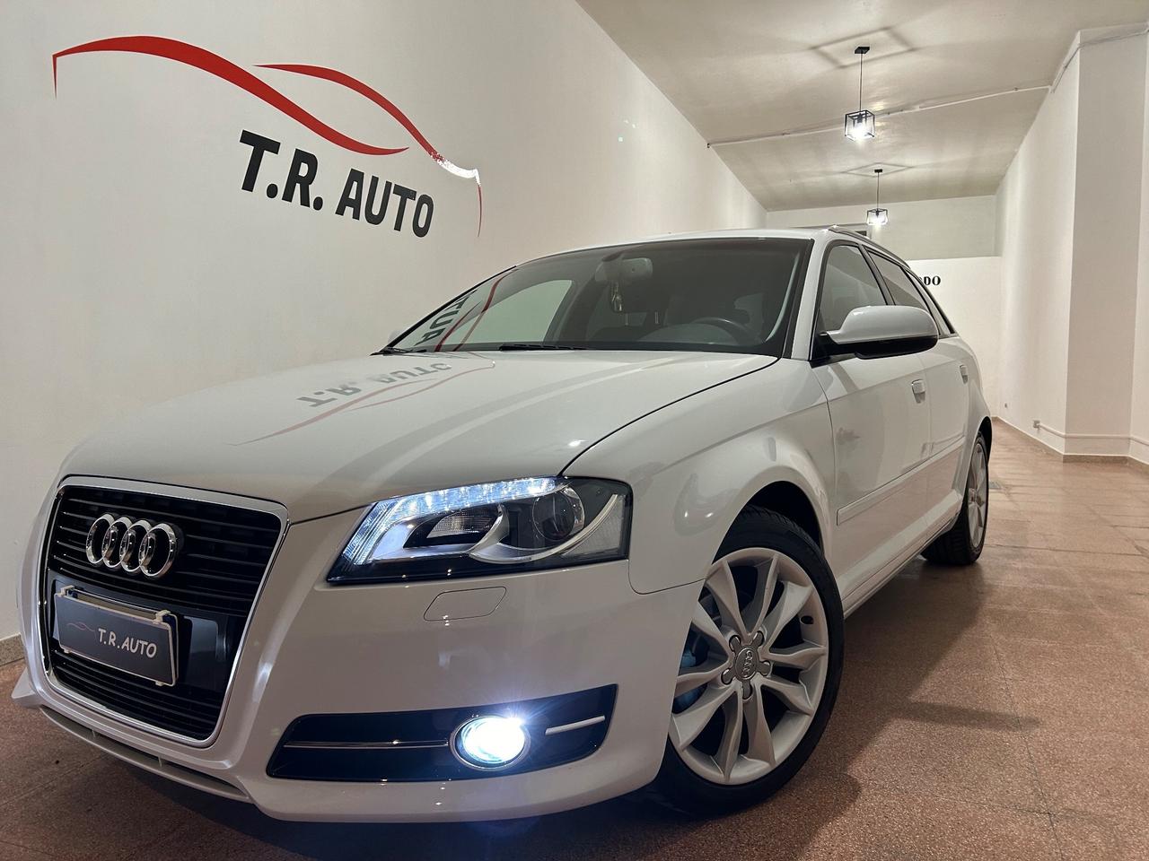 Audi A3 SPB 1.6 TDI 105 CV CR Ambition