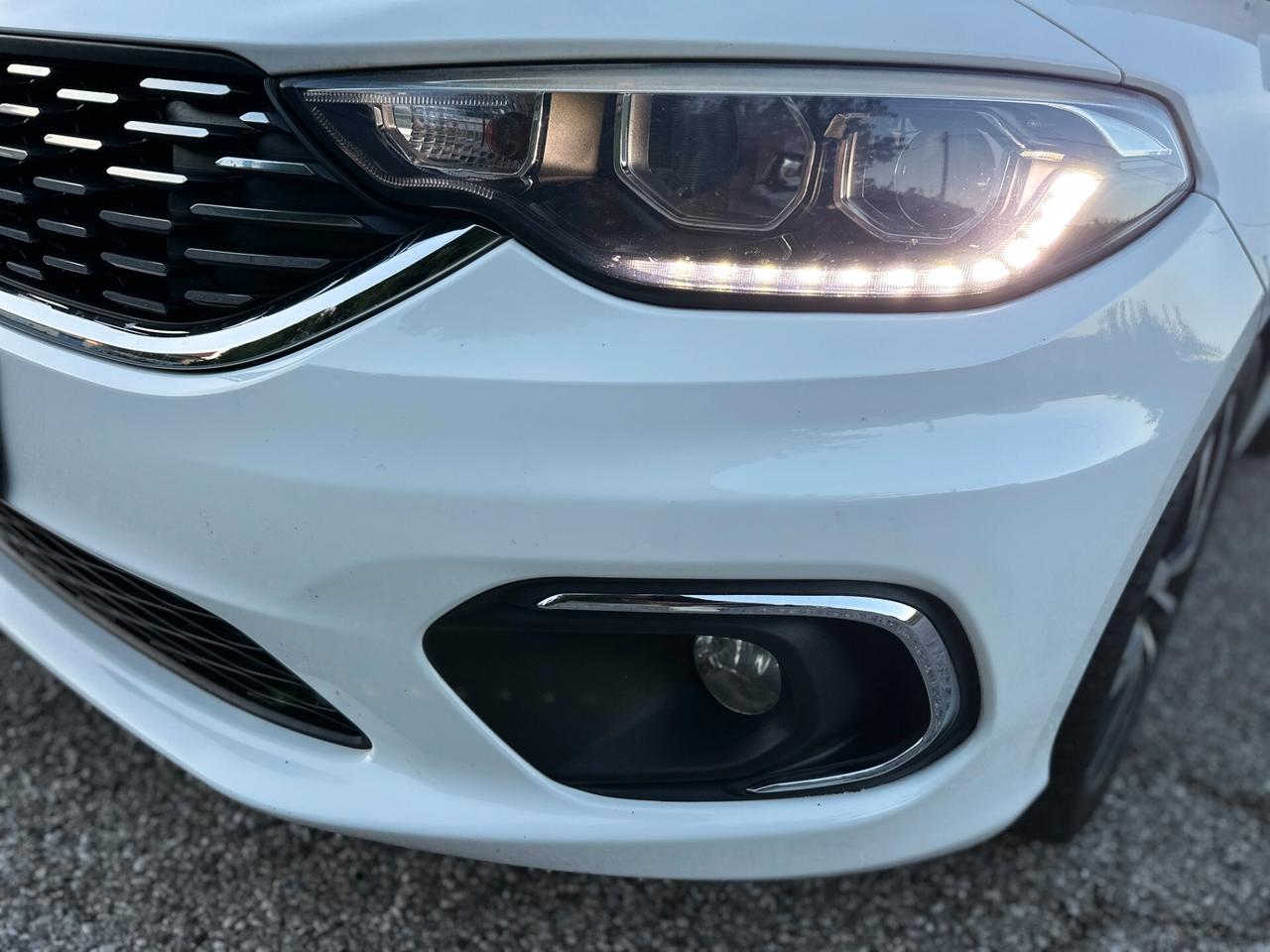 Fiat Tipo 1.6 Mjt S&S SW Lounge 2017