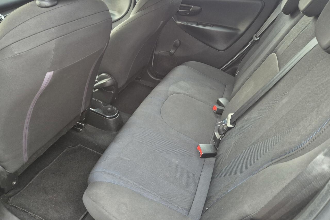 Lancia Ypsilon 1.2 69 CV 5 porte neopatentati