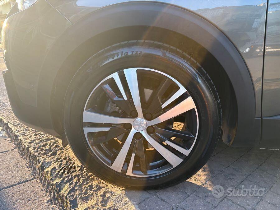 Peugeot 3008 1.5 hdi 130 gtline certificata nuova