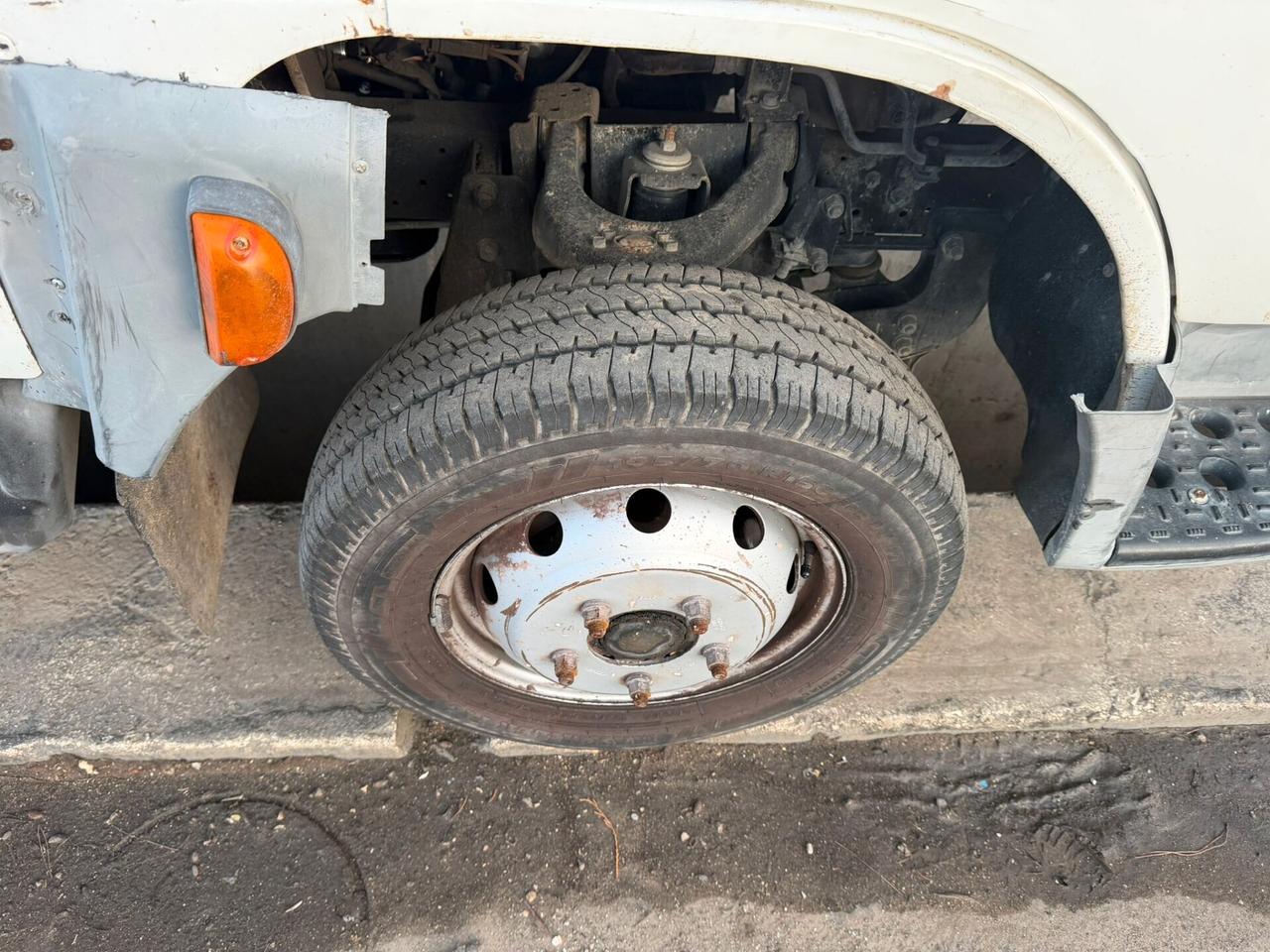 Nissan Cabstar NT400 Ribaltabile Trilaterale