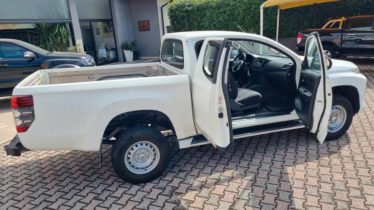 Mitsubishi L200 2.3CLUB CAB 4x4 cassone lungo