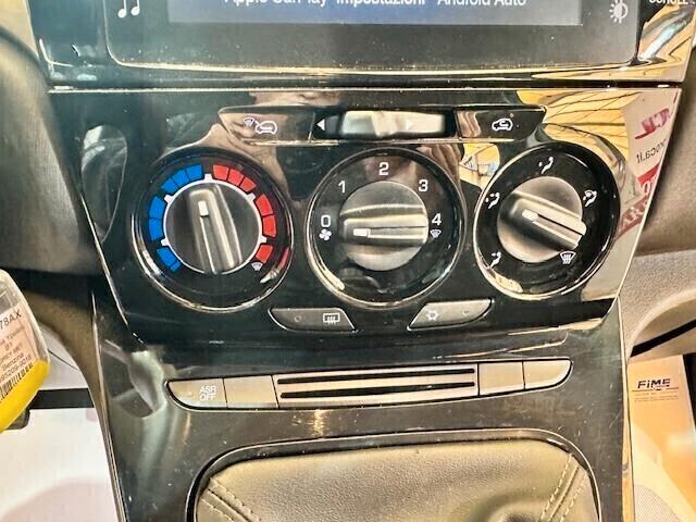 Lancia Ypsilon 1.0 FireFly 5 porte S&S Hybrid Ecochic Gold