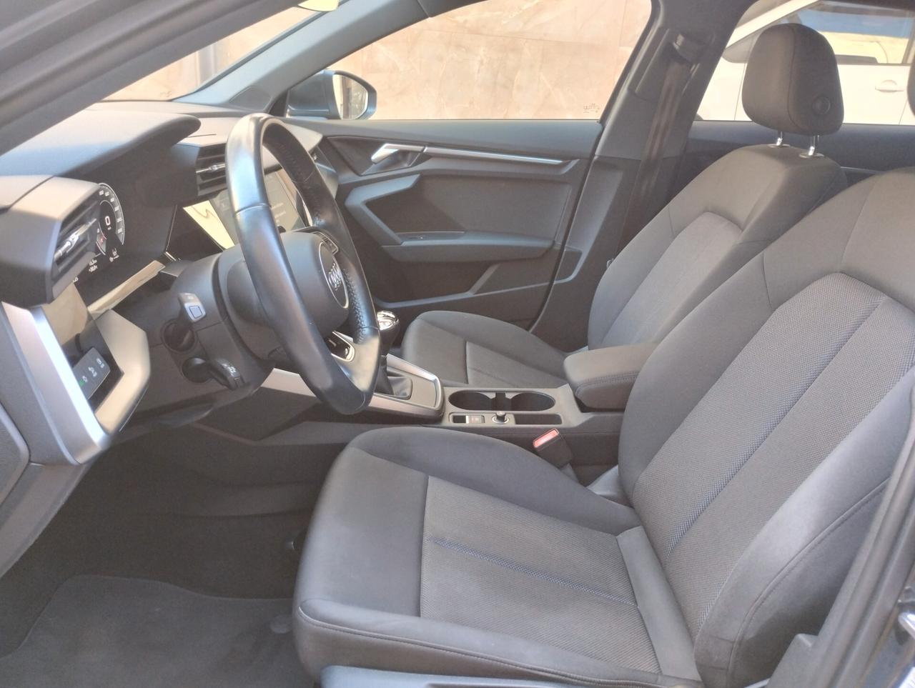 Audi A3 SPB 30 TDI Business Advanced