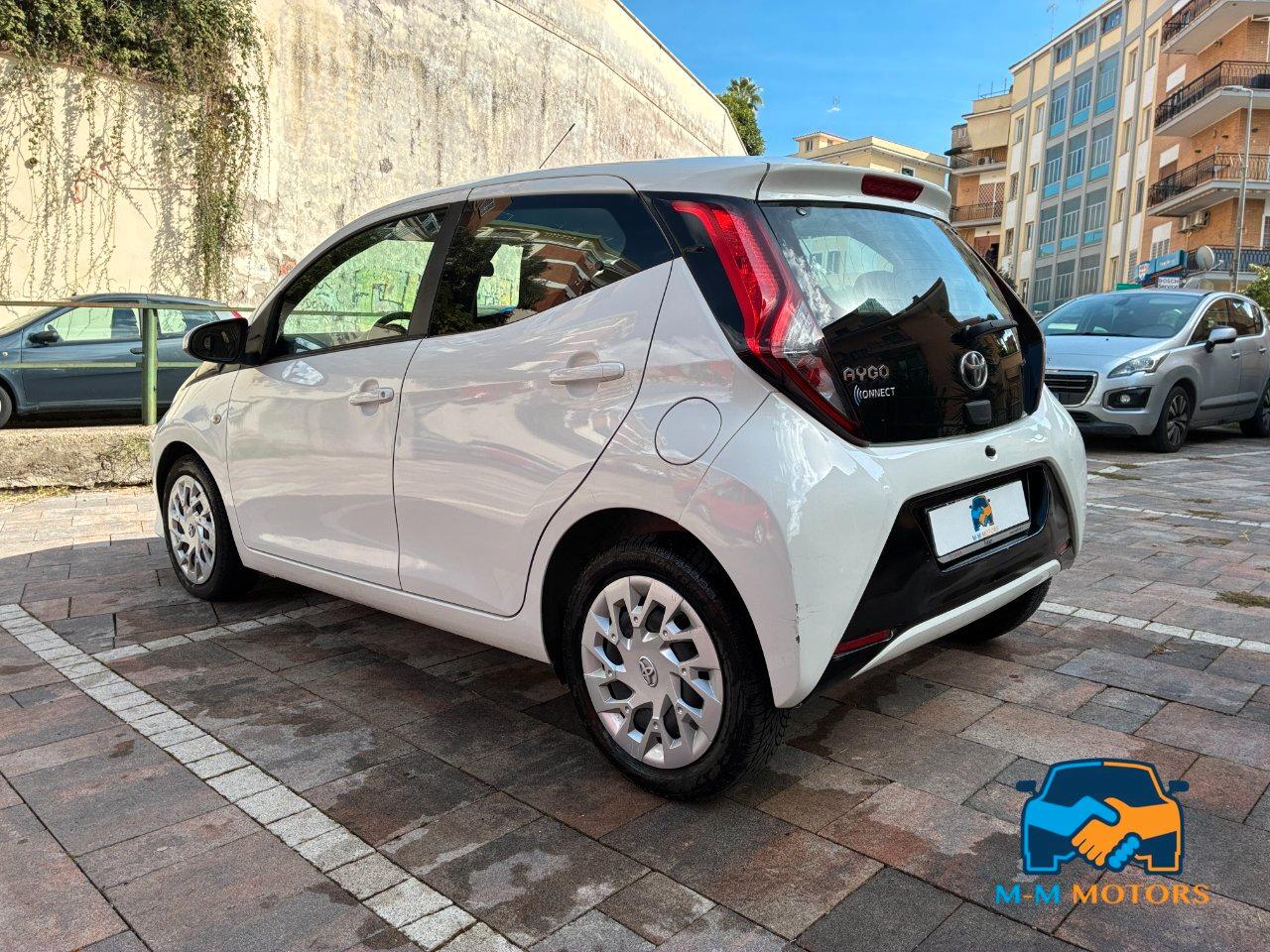 Toyota Aygo 5p 1.0 x-cool m-mt 72 cv
