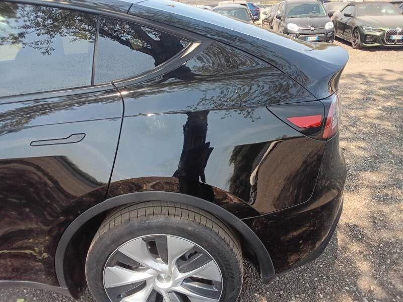 Tesla Model Y Long Range 2024