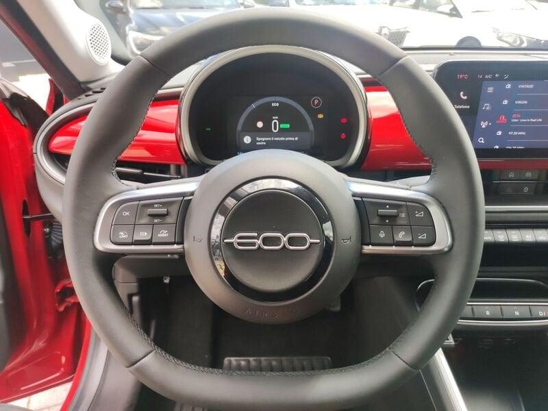 FIAT 600e Red