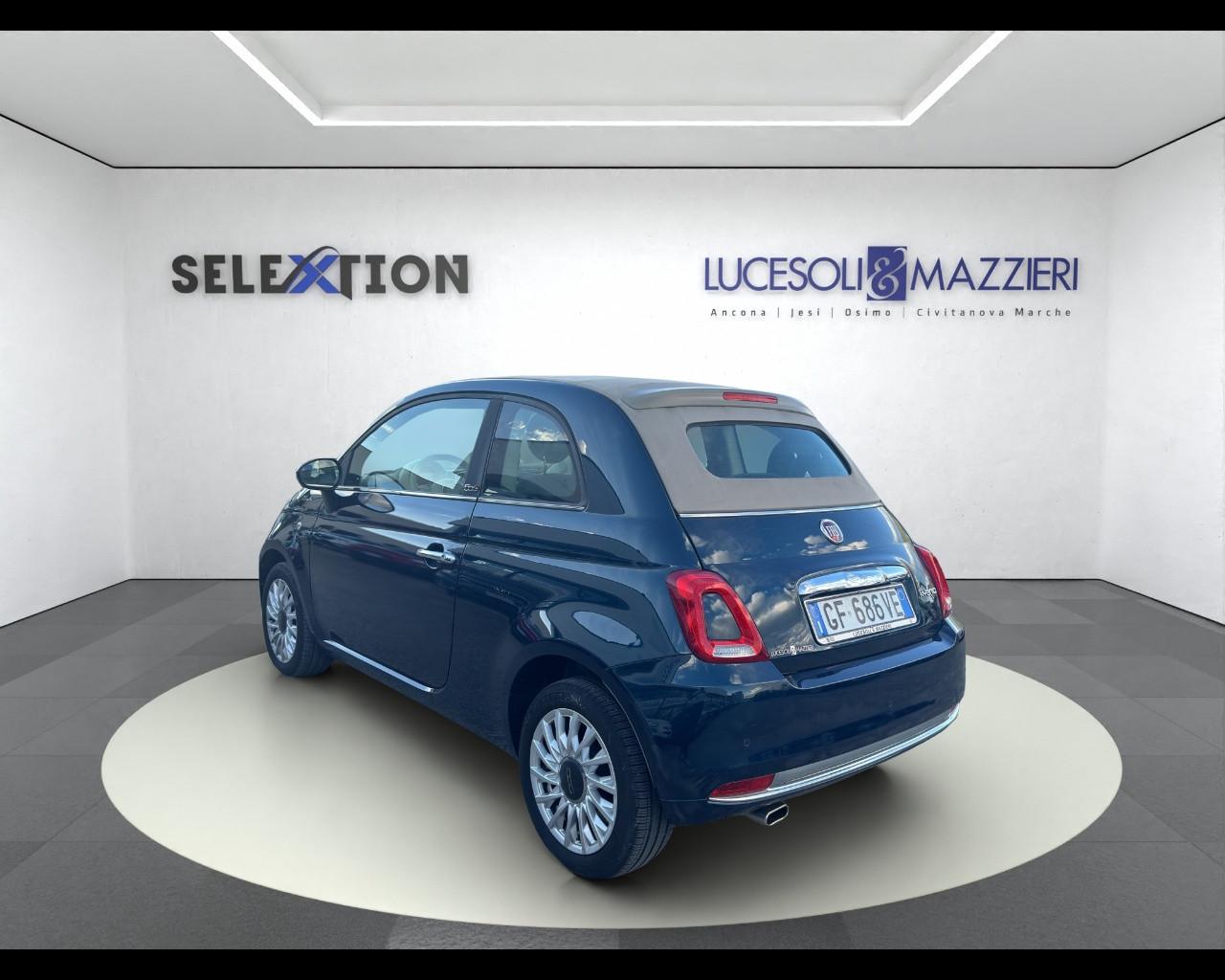 FIAT 500 (2015-2024) - 500 C 1.0 Hybrid Dolcevita