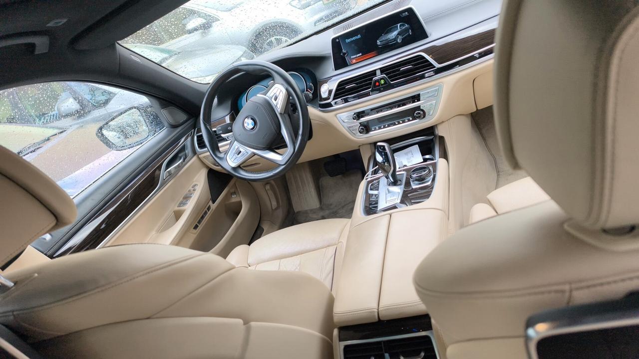 Bmw 750 750i xDrive Eccelsa iper full pochi km