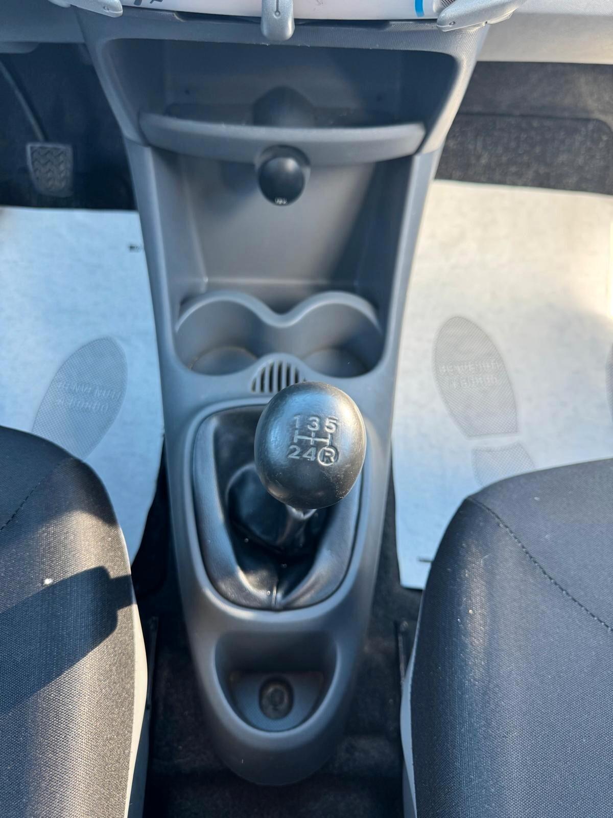 Toyota Aygo 1.0 VVT-i BENZ 68CV 5P UNIPRO 2008