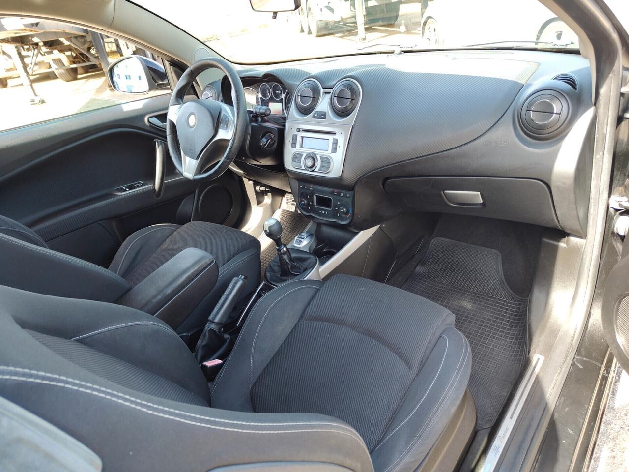 Alfa Romeo MiTo 1.3 JTDm-2 Distinctive Sport Pack 2011