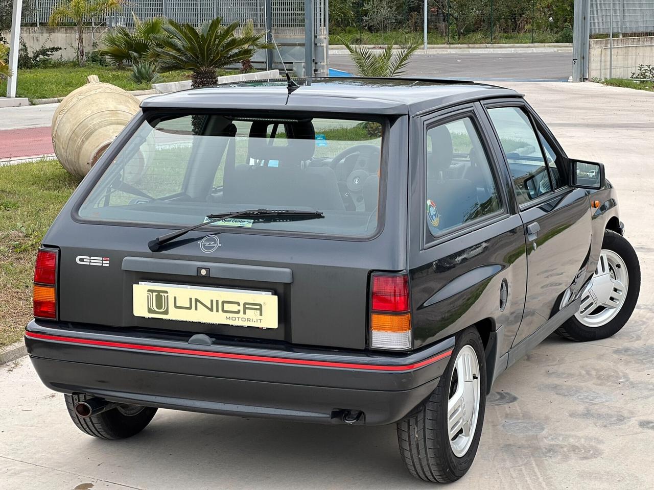 Opel Corsa 1.6 16V cat 3 porte GSi 101CV TETTO UNICA