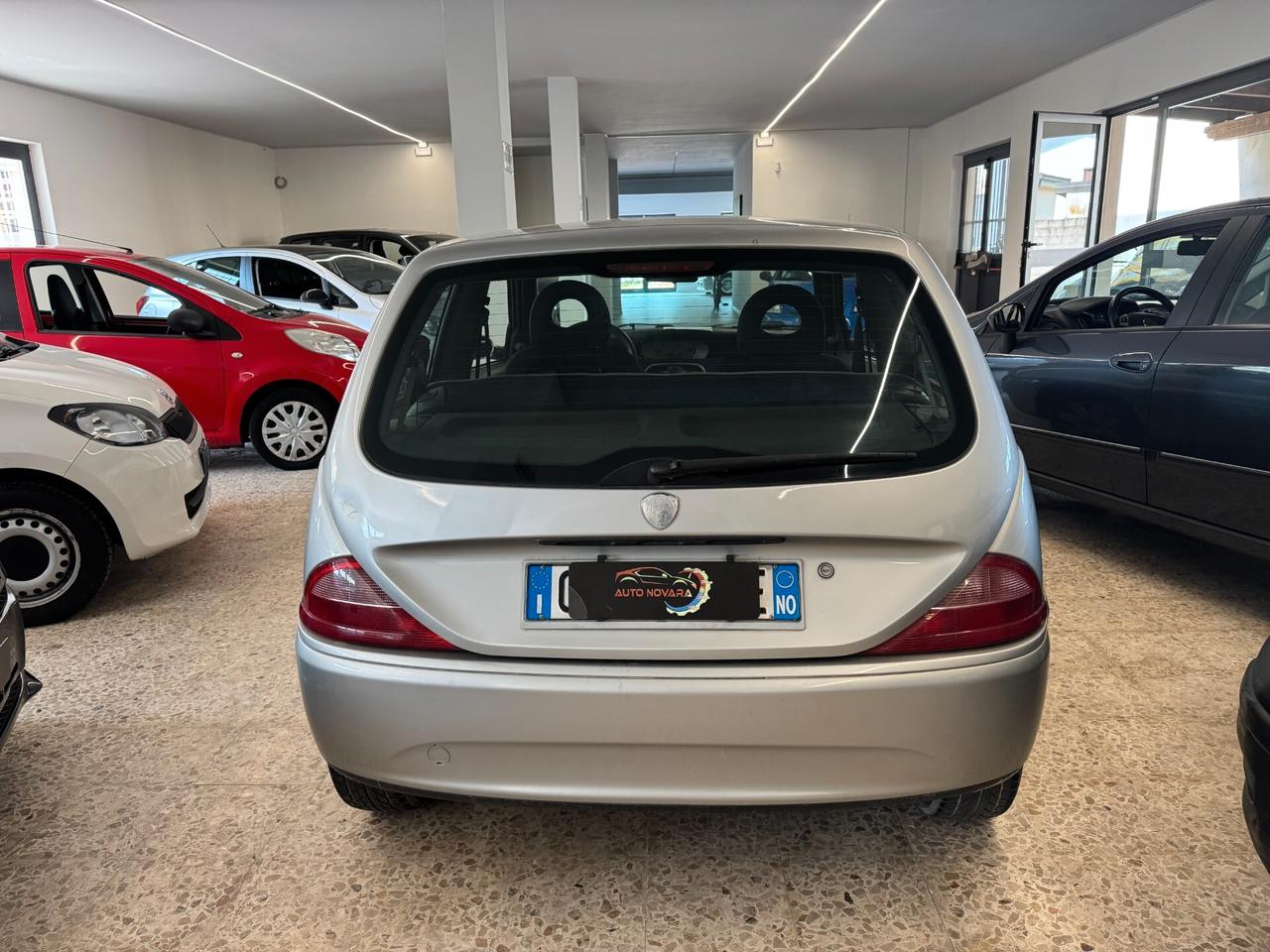 Lancia Y 1.2i cat Elefantino Blu