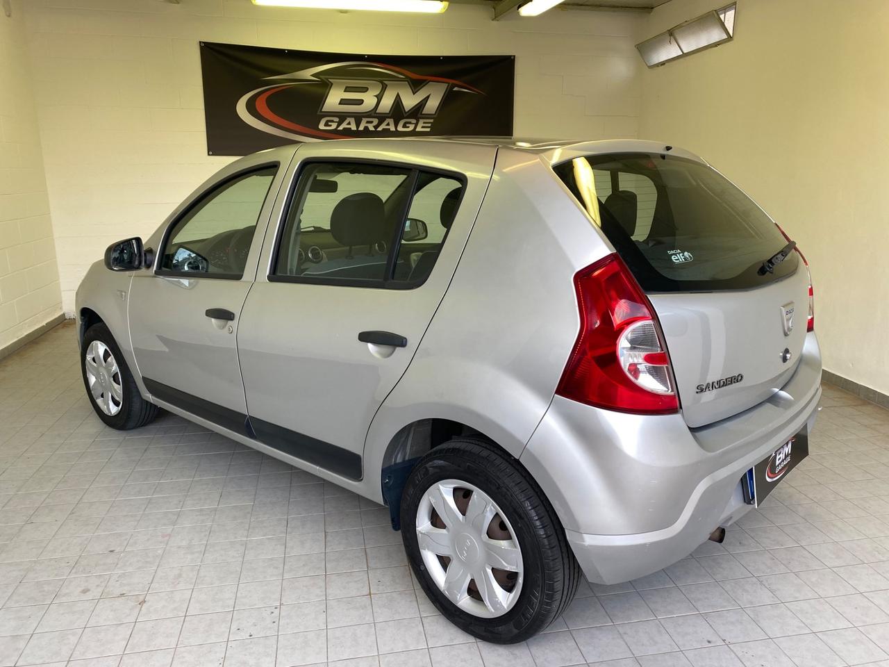 Dacia Sandero 1.2 16V GPL 75CV Embleme