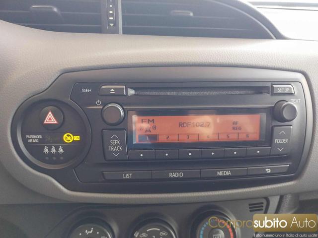 TOYOTA Yaris 1.0 5 porte Lounge ( Garanzia 12 Mesi)