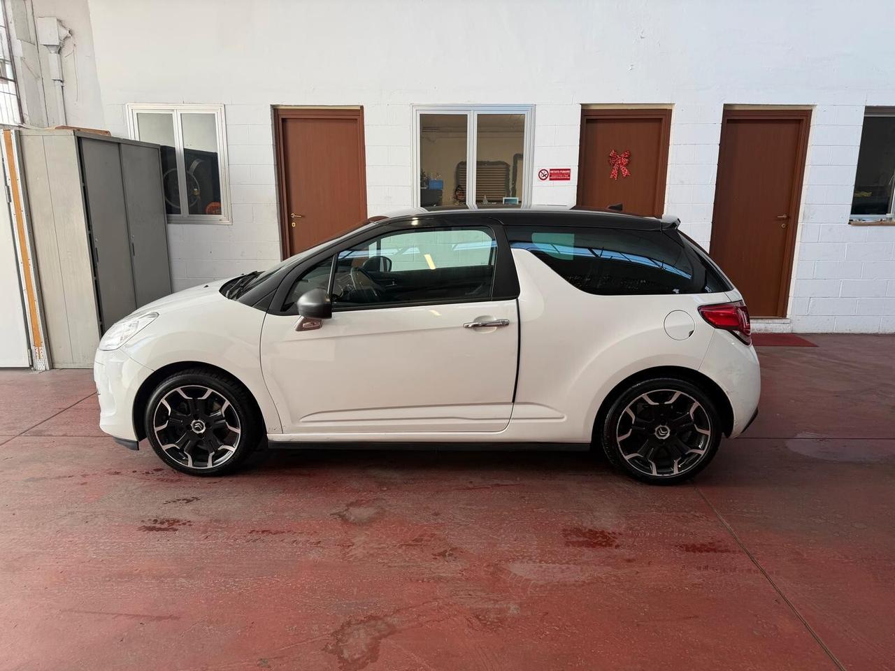 DS 3 1.6 VTi 120 Just Black NEOPAT
