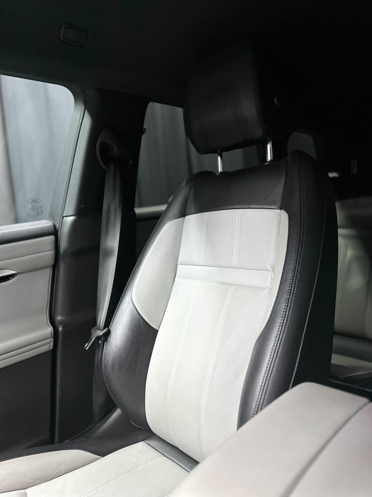 Land Rover Range Evoque 2.0D I4-L.Flw 150CV AWD Aut R-Dynamic HSE