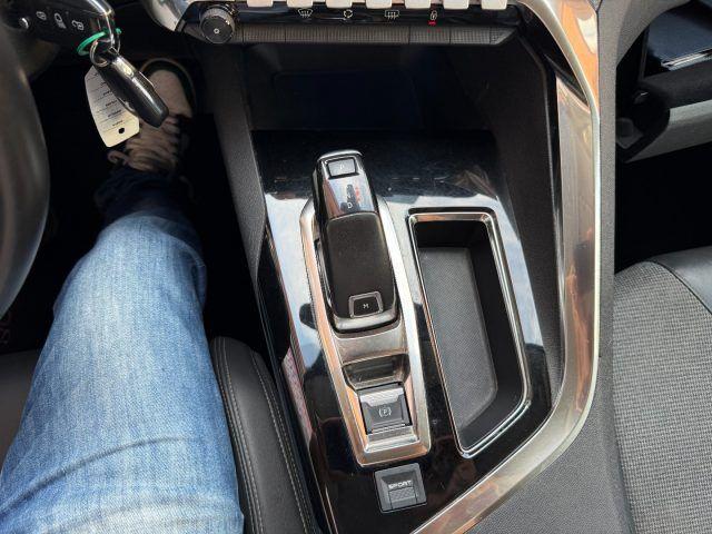 PEUGEOT 3008 BlueHDi 130 S&S EAT8 Allure