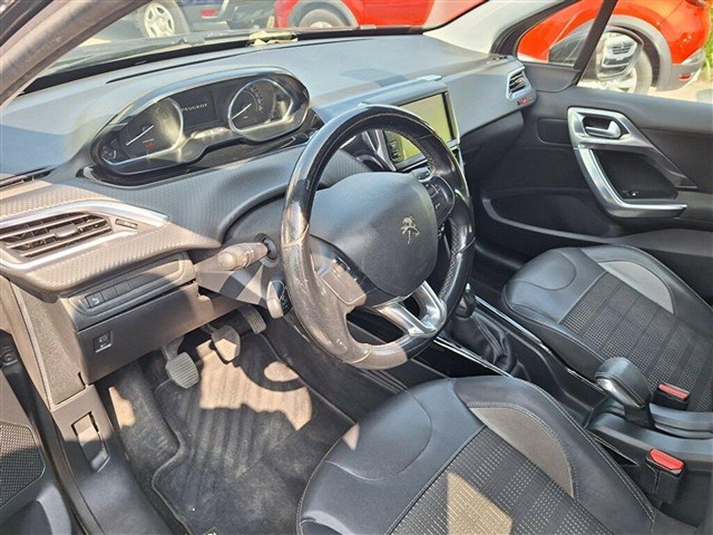 Peugeot 2008 1.2 PureTech Allure