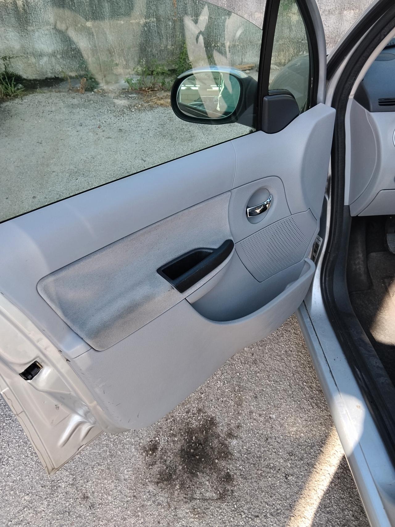 Citroen C3 1.4 HDi 70CV Exclusive