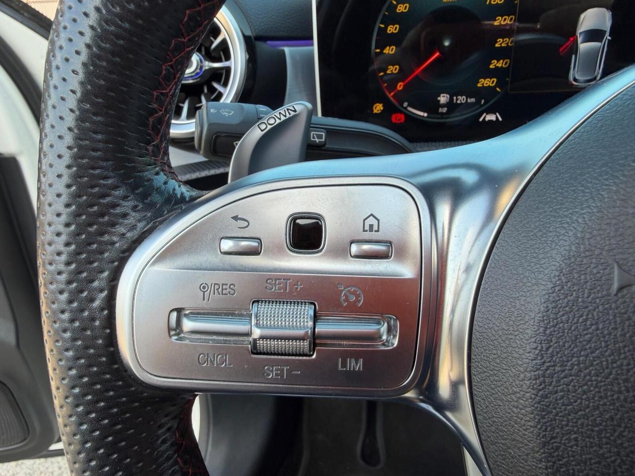 Mercedes-benz A 250 Premium AMG