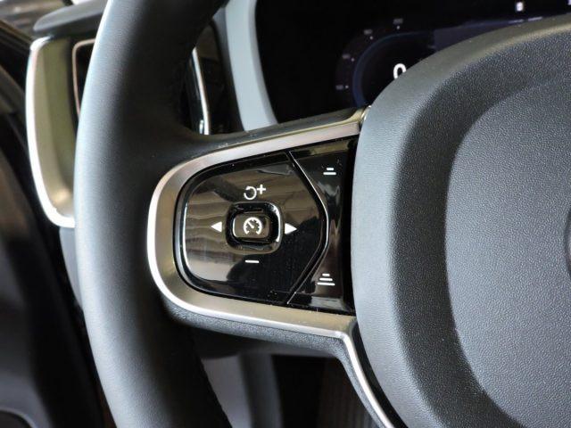 VOLVO XC60 B4 PLUS DARK AUTOMATICA AZIENDALE