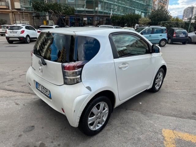 Toyota iQ 1.3 in Garanzia