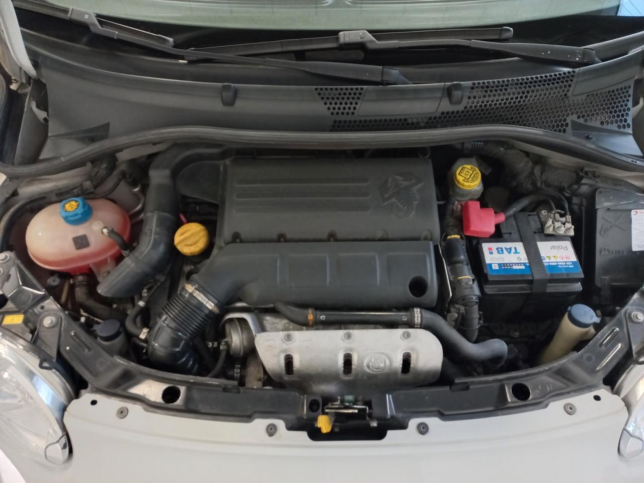 Abarth 500 C 1.4 Turbo T-Jet MTA