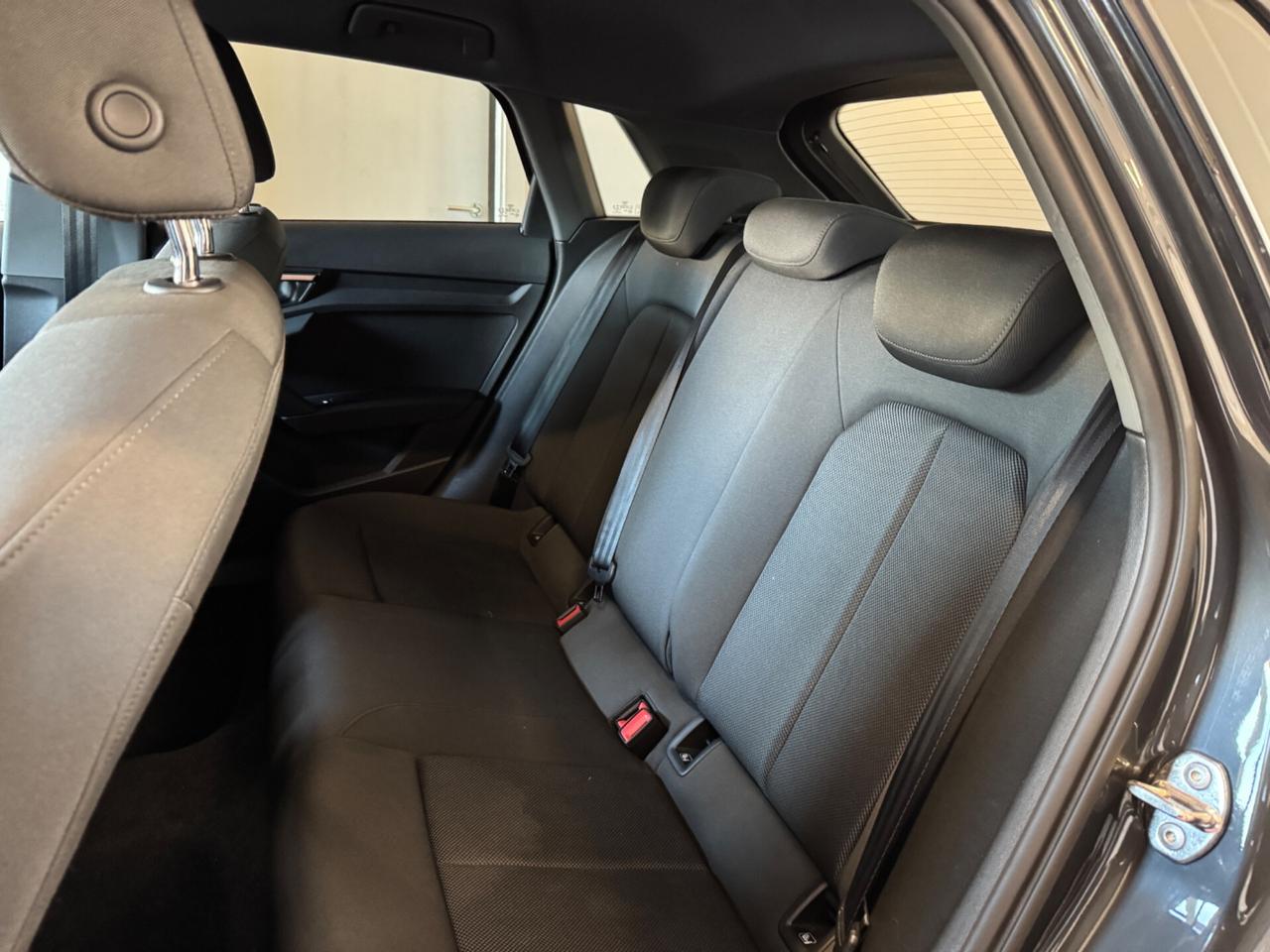 AUDI A3 SPB 35 TDI S TRONIC IDENTITY BLACK - MY21